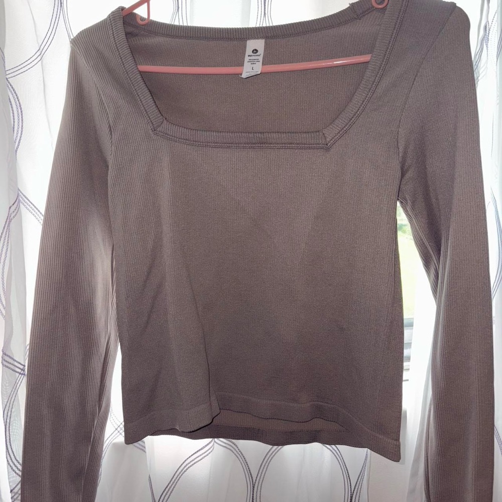 Women's Long Sleeve Top in Gray